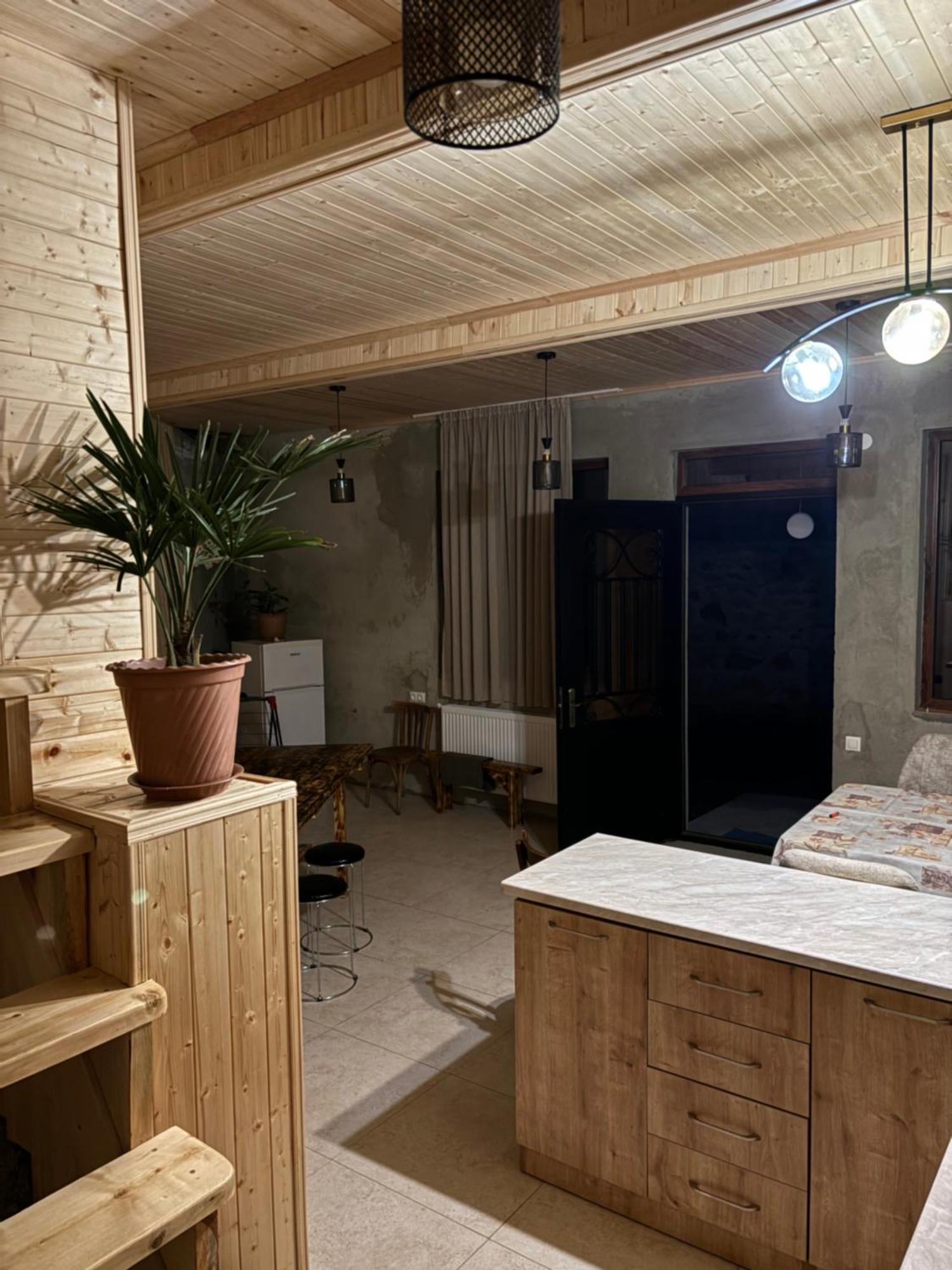 Family Hostel Nika Казбеги Екстериор снимка
